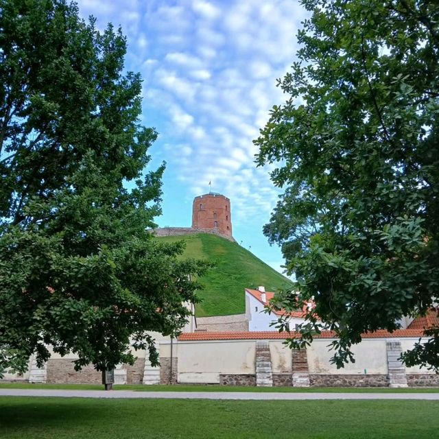 Exploring the Historic Splendor of Vilnius Old Town in Vilnius