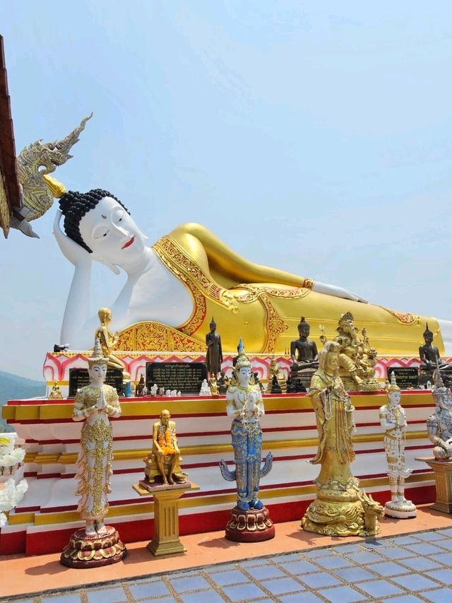 ชวนกันไหว้สาที่วัดพระธาตุดอยคำ 🙏 ชวนกันไหว้สาที่วัดพระธาตุดอยคำ 🙏