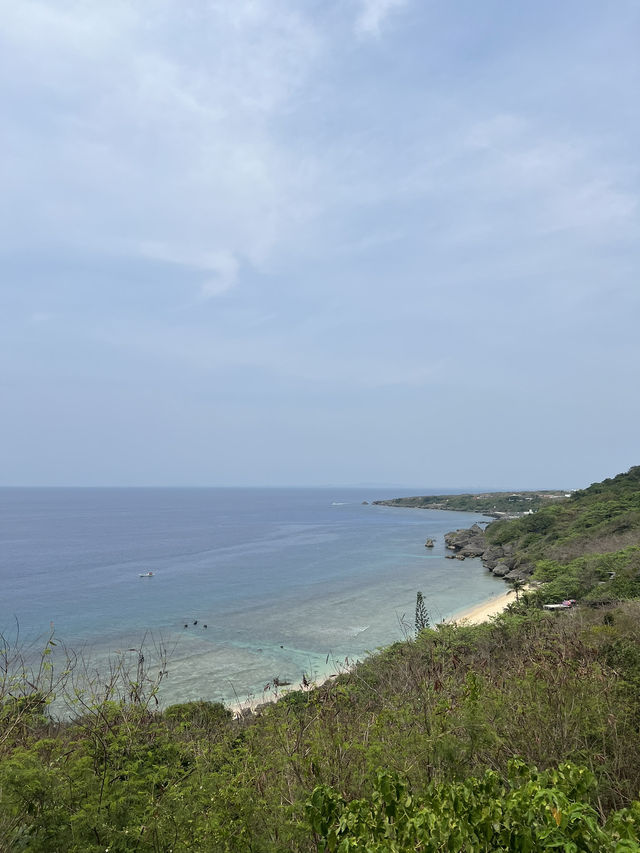 小琉球一日半島計畫｜珊瑚島的藍色軌跡、海蝕巨石與輕鬆吃住攻略🪨🍽️