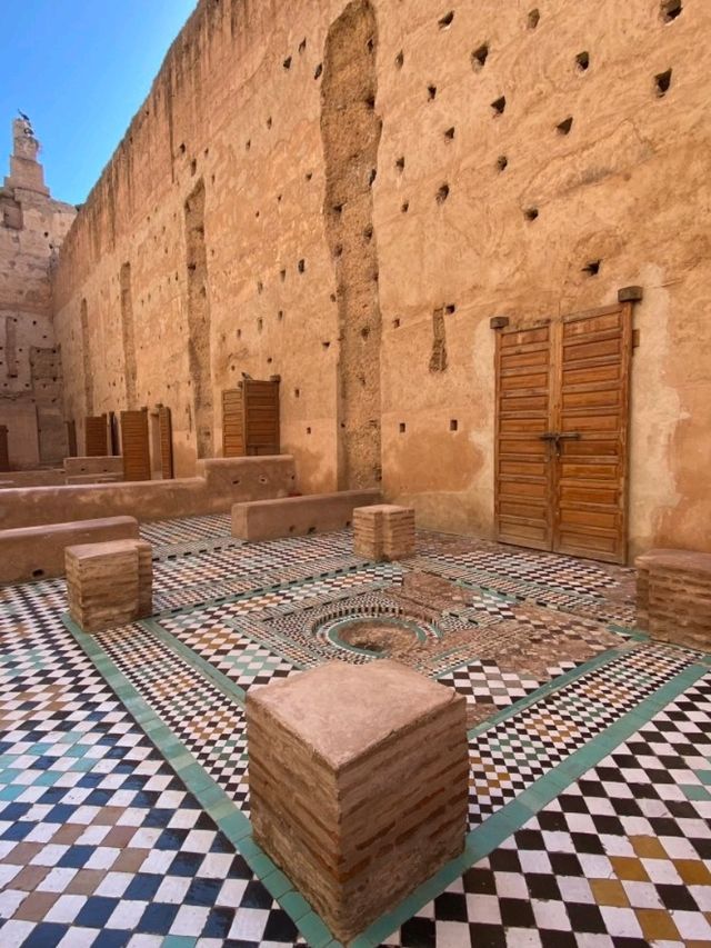 Badi Palace: A Marvel of Moroccan Architecture! 🏰