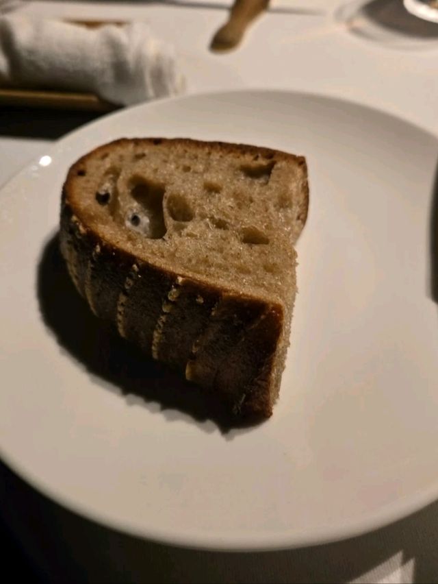 A HIDDEN MICHELIN STAR RESTAURANT IN TOKYO.