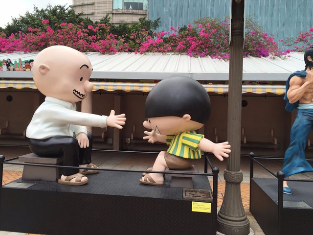 Kowloon Park - A green oasis in busy Tsim Sha Sui