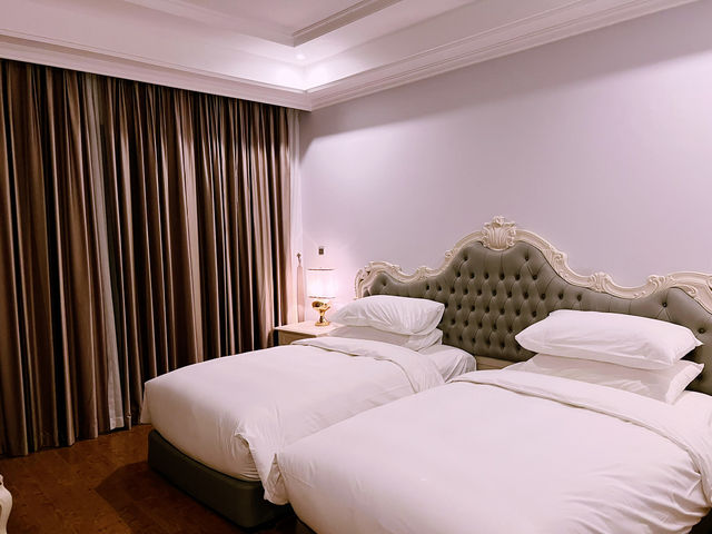 🇻🇳 富國島北部住宿首選！走進 Sheraton Phu Quoc Long Beach Resort 的歐式宮廷夢（上集）：絕美落日泳池與古典房型開箱 🏰🌅