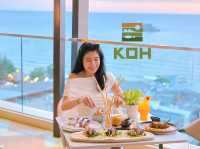 𝙆𝙊𝙃 𝟭𝟳 𝙍𝙤𝙤𝙛𝙩𝙤𝙥 𝘽𝙖𝙧 รูฟท็อปวิวดี