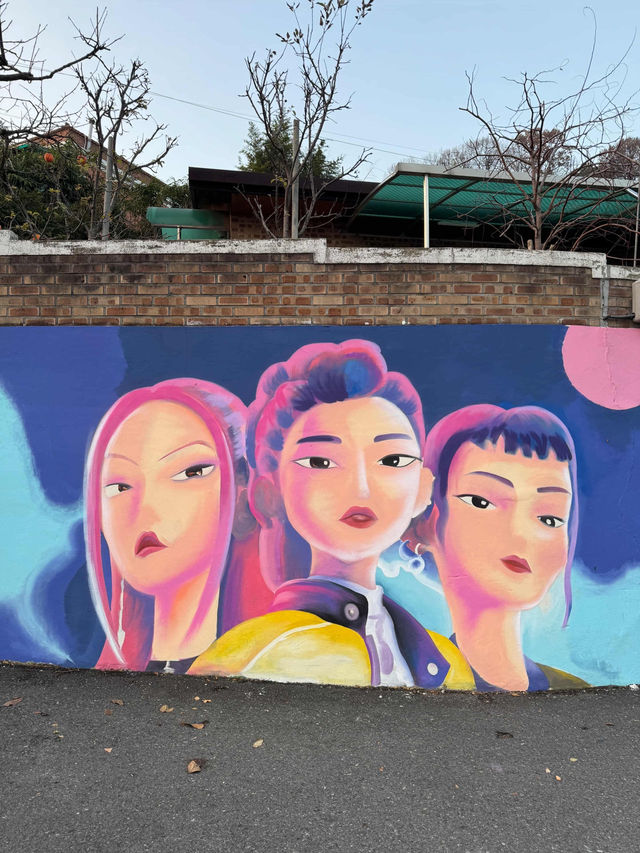 Colorful Mural Vibes🎨 Colorful Mural Vibes🎨