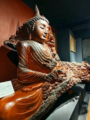 ラオス美術館 | Trip.com ヴィエンチャン