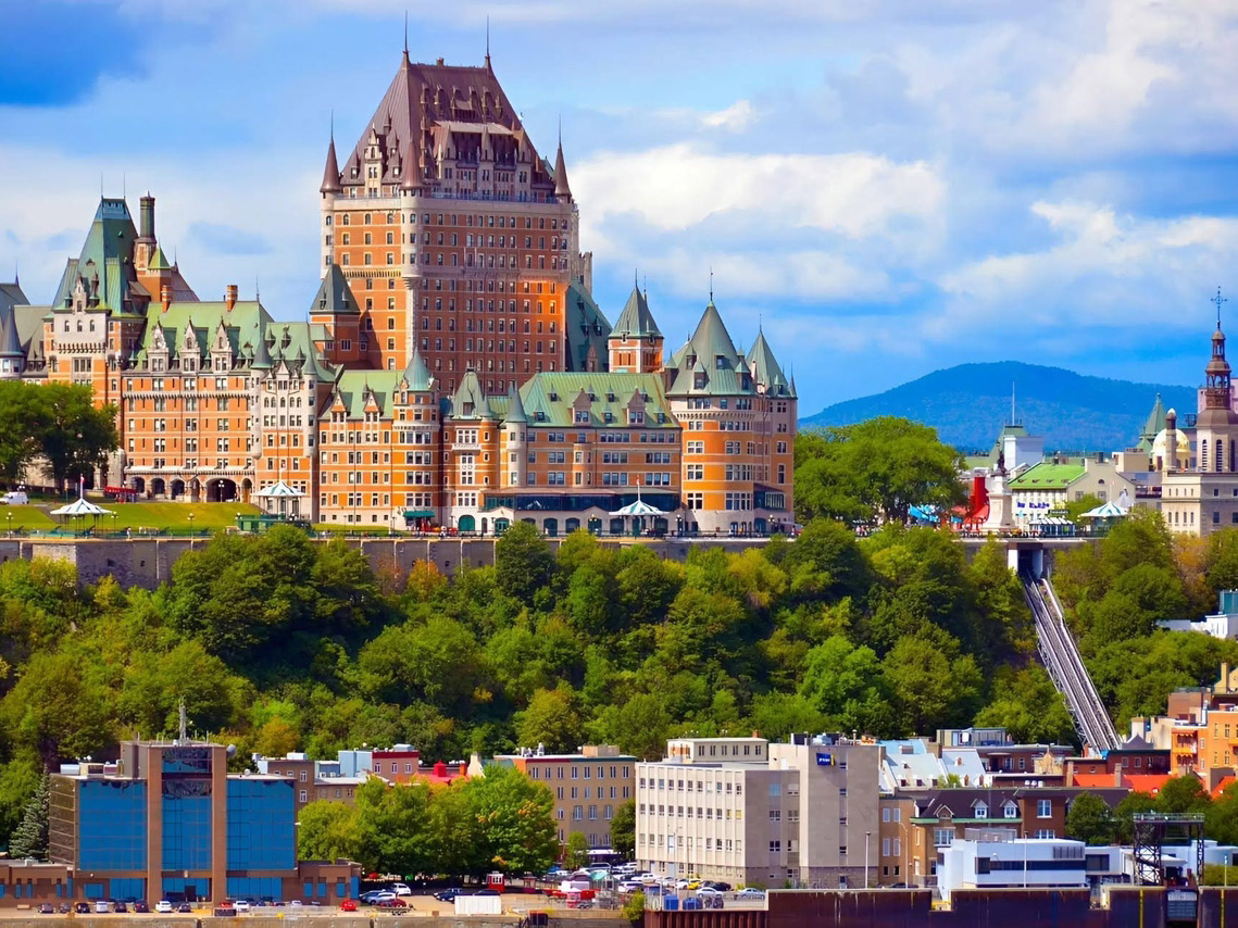 🏰🍁 Québec City Feels Like a Little Piece of Europe in North America