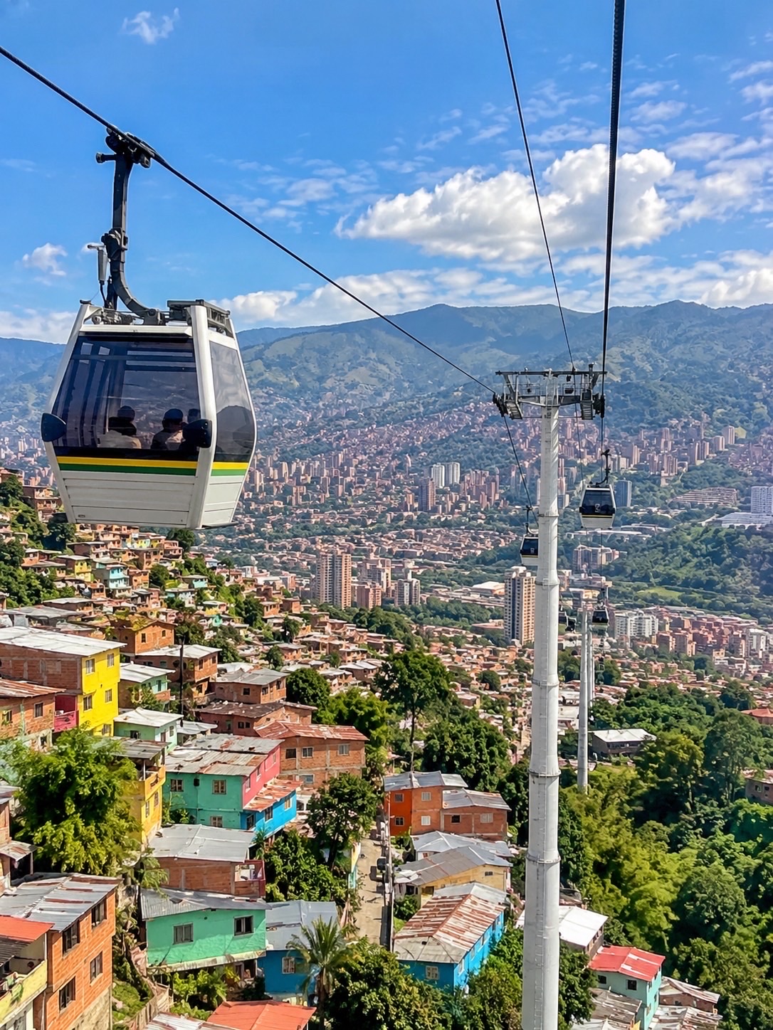 🌿 Medellín, the city of spring in Colombia 🇨🇴