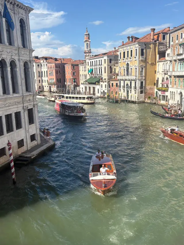 visiting Venice cheaply: best hacks