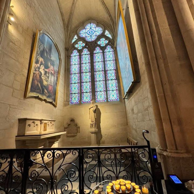 走訪巴黎聖母主教座堂（Cathédrale Notre-Dame de Paris）及莎士比亞書店