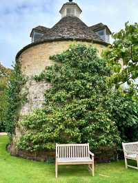 🌿 Rousham Gardens – England’s Timeless Landscape Escape