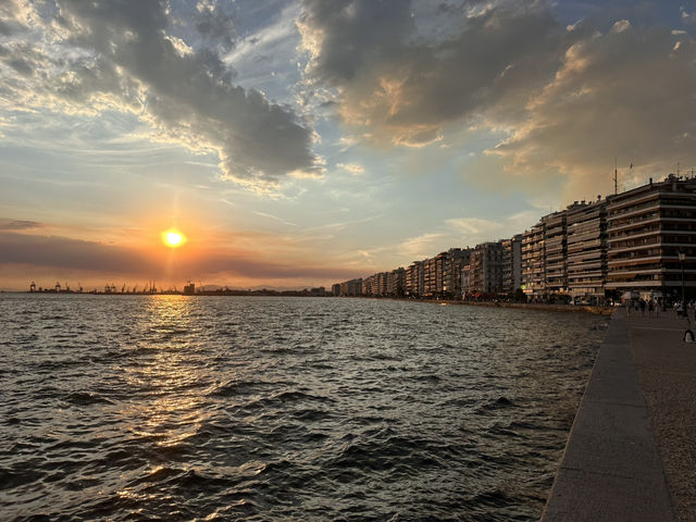 Thessaloniki evening waterfront stroll 