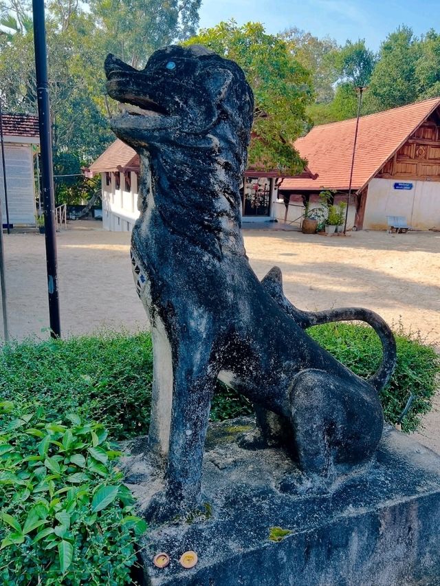 Wat Lai Hin Luang — Timeless Lanna Craftsmanship in Lampang