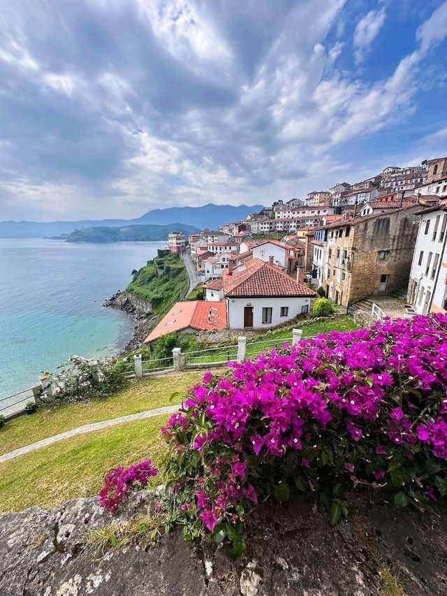 ⚓ Where the Sea Paints the Hillside – Lastres, Colunga, Asturias