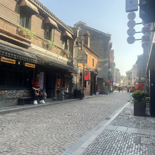 Ningbo in Spring: A Symphony of Blossoms and Timeless Water Town Charm