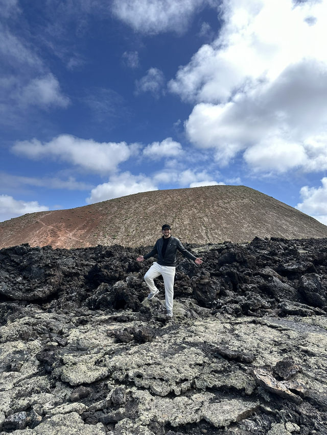 Hiking Caldera Blanca: Reviewing Epic Crater Trek in Lanzarote