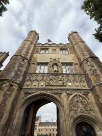 🏛️ Cambridge: A Day Among Dreaming Spires and Timeless Traditions