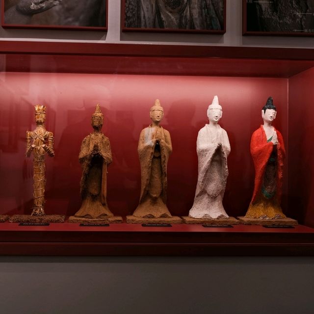 🏞️ Maijishan Grottoes Museum: Where Stone Meets Spirit