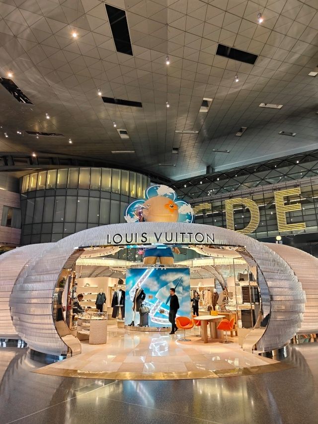 “A Transit of Silk and Gold: Luxury Shopping at Hamad International Airport”