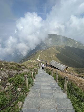 A Trip to Pingxiang Wugong Mountain's Meadow in the Clouds: Seamless Travel and Heartfelt Service.