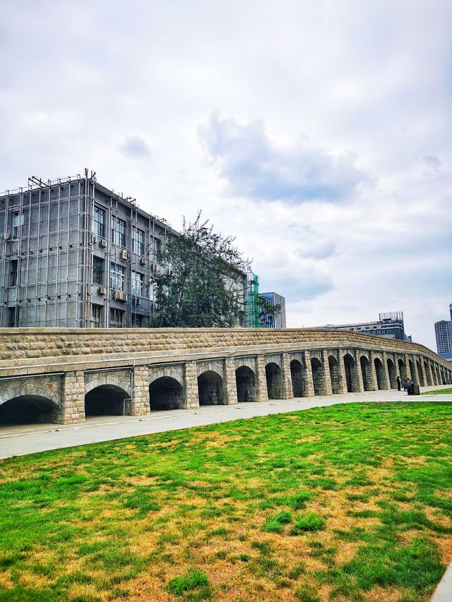 正太廣場，讓我想起抗戰片中，八路軍無數次提到的正太路！