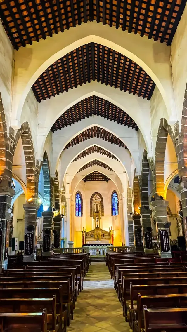 A century of vicissitudes, the historical charm of the Catholic Church on Weizhou Island