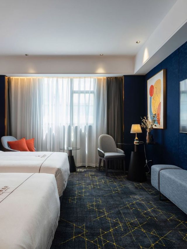 🌟 Shenzhen's Chic Club-Themed Hideaway 🌟