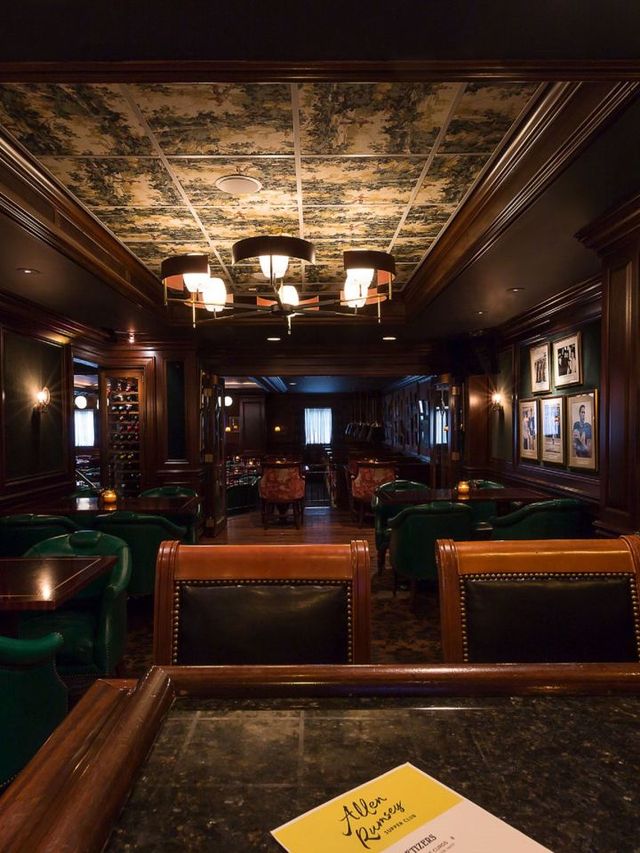 🏨 Ann Arbor's Charming Stay: Graduate Hotel 🌟