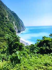 宮崎駿式的海岸線!太美了!