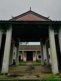 廣東雷州祿切村誠齋公祠。