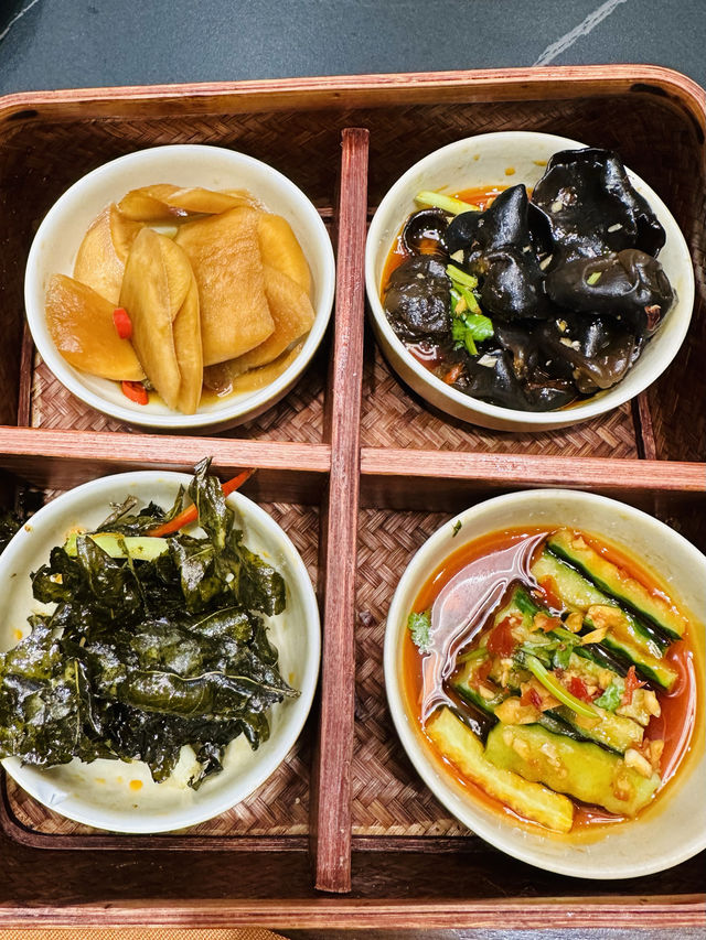 客滿天·食為先。