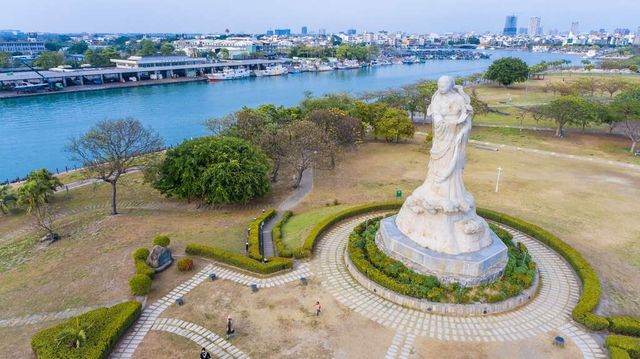 安平之旅：探索絲網之都的魅力。