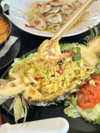 芭堤雅度假意外發現的海景餐廳。