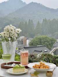 來杭州！一定要住山景民宿喝個下午茶……。