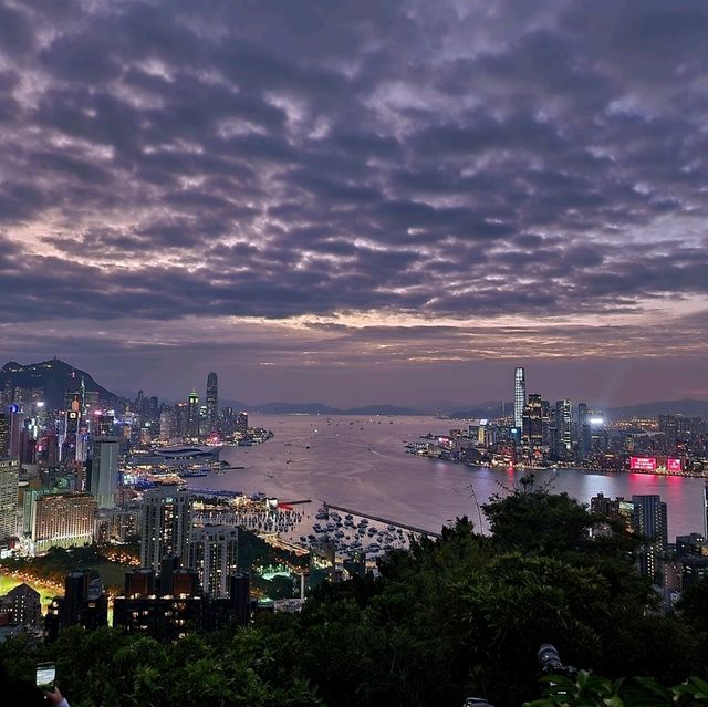 香港紅香爐峰⛰️|登頂看維港夜色🌇