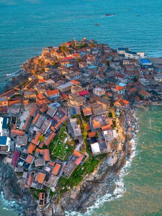 Step into Lianyungang's Lianyungang Island and embark on an extraordinary adventure.