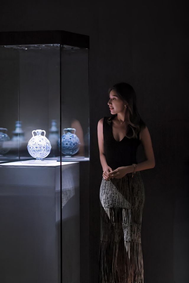 上海新展好多比2.8億雞缸杯更動人的藝術品
