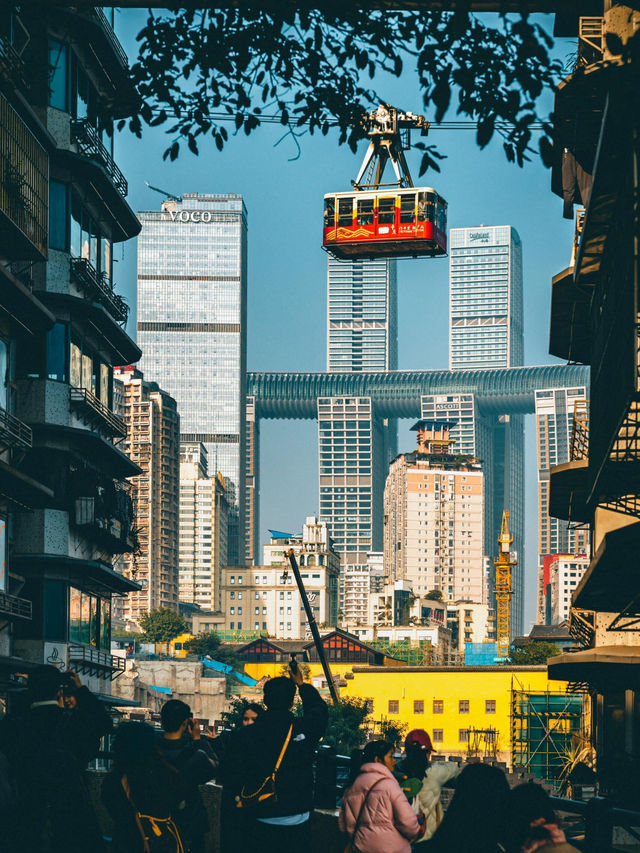 Conquer These 1️⃣8️⃣ Iconic Shots to Truly Say You’ve Seen Chongqing! ✈️