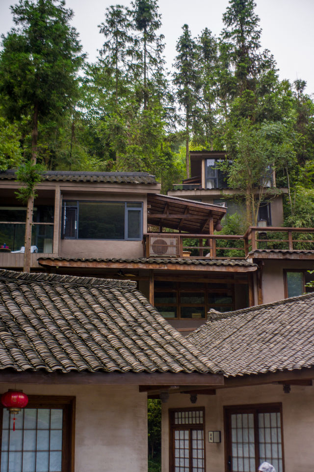 西南首家羅萊夏朵，藏喺青城山嘅避世療癒秘境