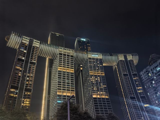 霧都魔幻8D城重慶夜景與小熊貓萌翻天   必去理由 8D魔幻夜景天堂山城魅力MAX！