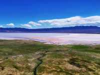 七月探索烏魯木齊鹽湖景區：鹽海之上的夢幻奇景   七月，陽光熾熱，烏魯木齊鹽湖景區宛如一顆璀璨嘅明