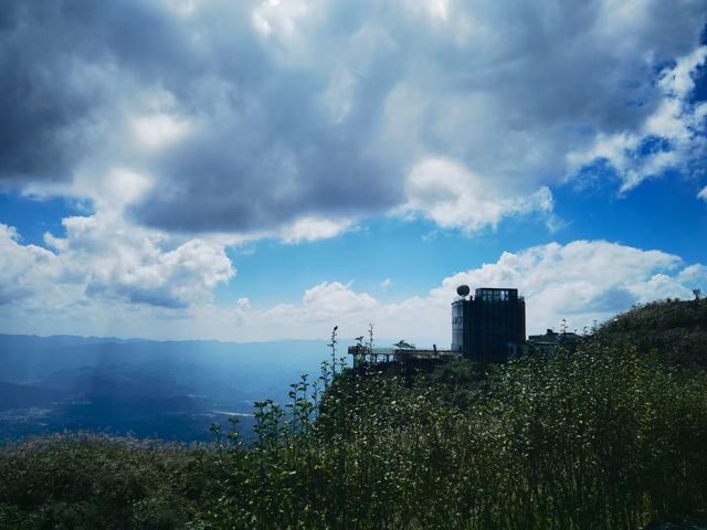 湖湘雙境:從梅溪湖的雲端奢華到烏龍山的秘境探幽 湖湘雙境:從梅溪湖的雲端奢華到烏龍山的秘境探幽
