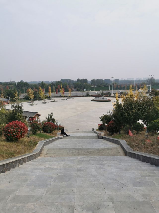 【河南省濮陽市】龍山公園。