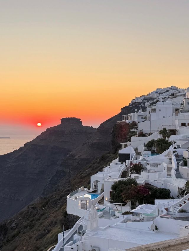 被希臘小島靚到喊同閨蜜嘅聖托里尼影相日記