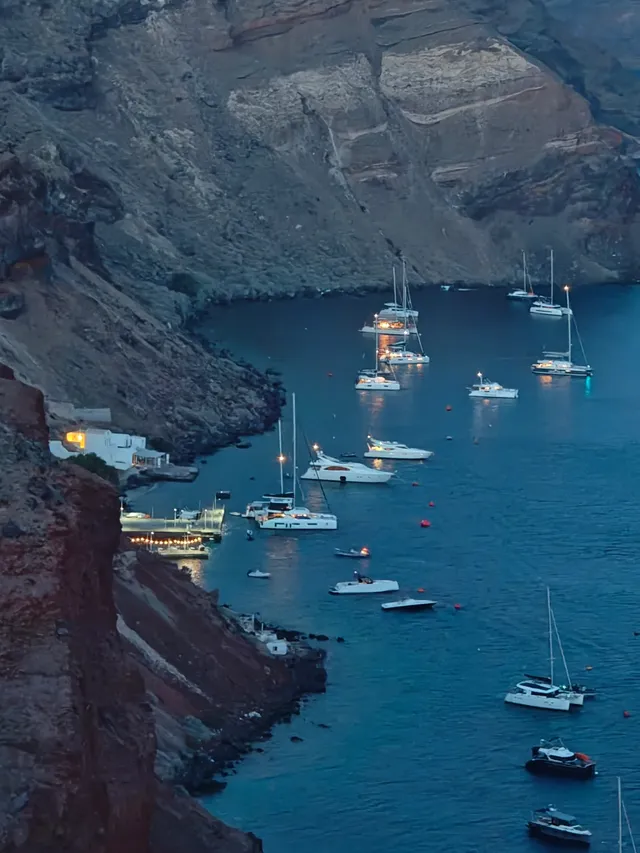 浪漫希臘，在聖托里尼的休閒一天。