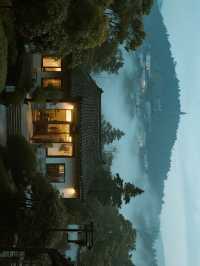 秋日遛娃天花板！莫干山紅楓秘境親子遊攻略