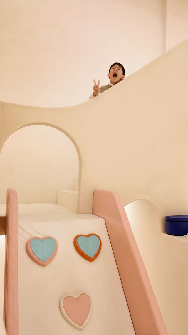 【冬日親子首選】住進現實版童話屋｜壁爐溫泉×農場體驗，解鎖治