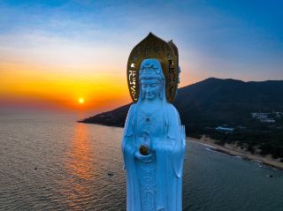Springtime visit to Nanshan, the perfect moment for blessings!