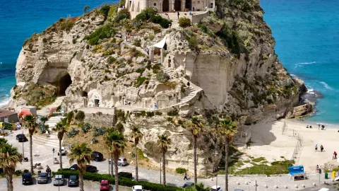 Italy Tropea Coast｜Mediterranean Sapphire Cinematic Travel Destination — traveler post in Tropea