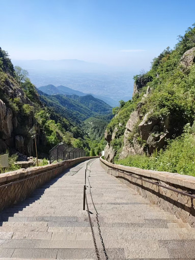 After climbing the Eighteen Bends, every step ahead will be smooth